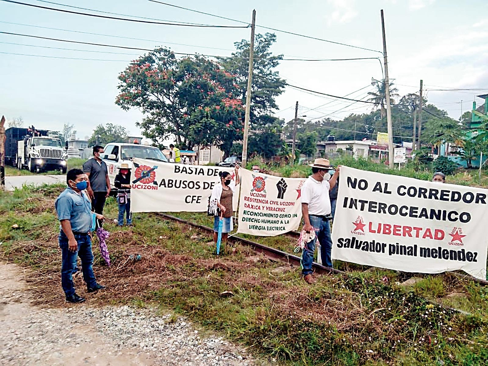 Con bloqueos, marchas y plantones conmemoran en Oaxaca el aniversario luctuoso de Emiliano Zapata