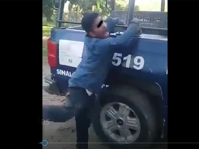 Hombre castigado a tablazos por policías de Sinaloa está desaparecido