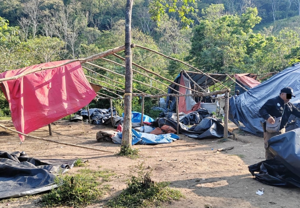 Desmantelan campamento de traficantes de personas en Tecpatán, Chiapas