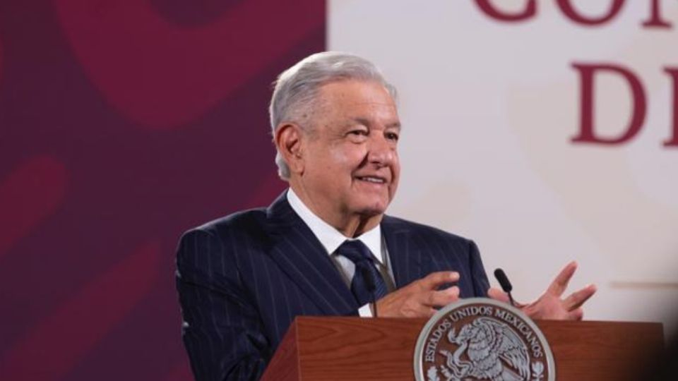 Un libro, un consejo y una advertencia: la herencia que dejará AMLO a su sucesor