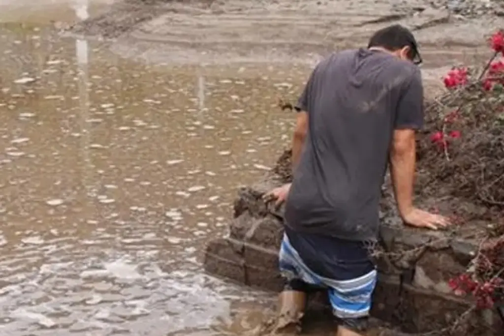 Más de un millón de personas están en riesgo por fuertes lluvias en Perú