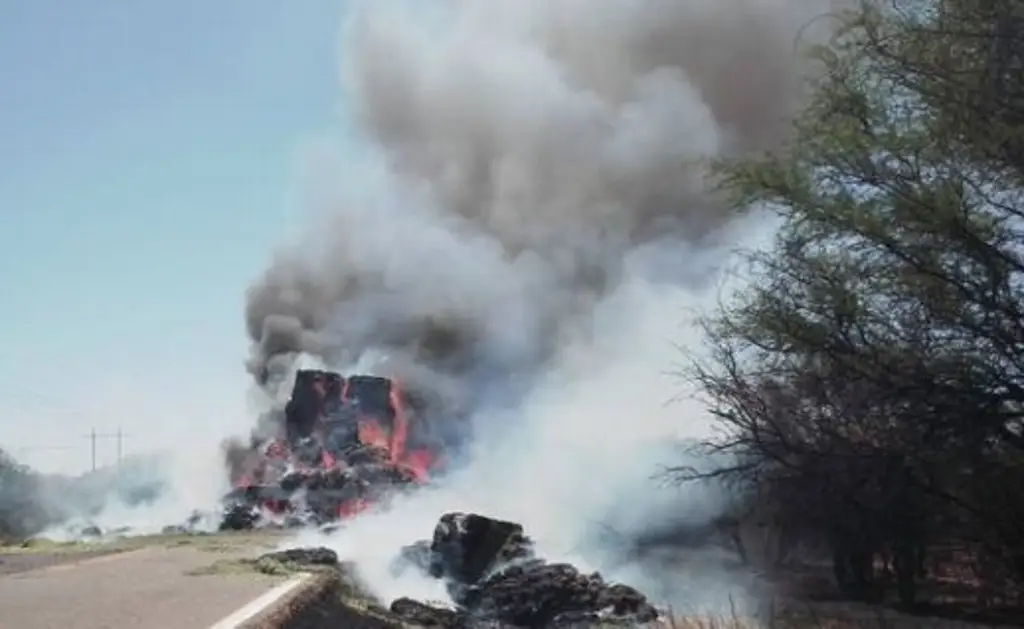 Se quema camión en la carretera Veracruz-Córdoba