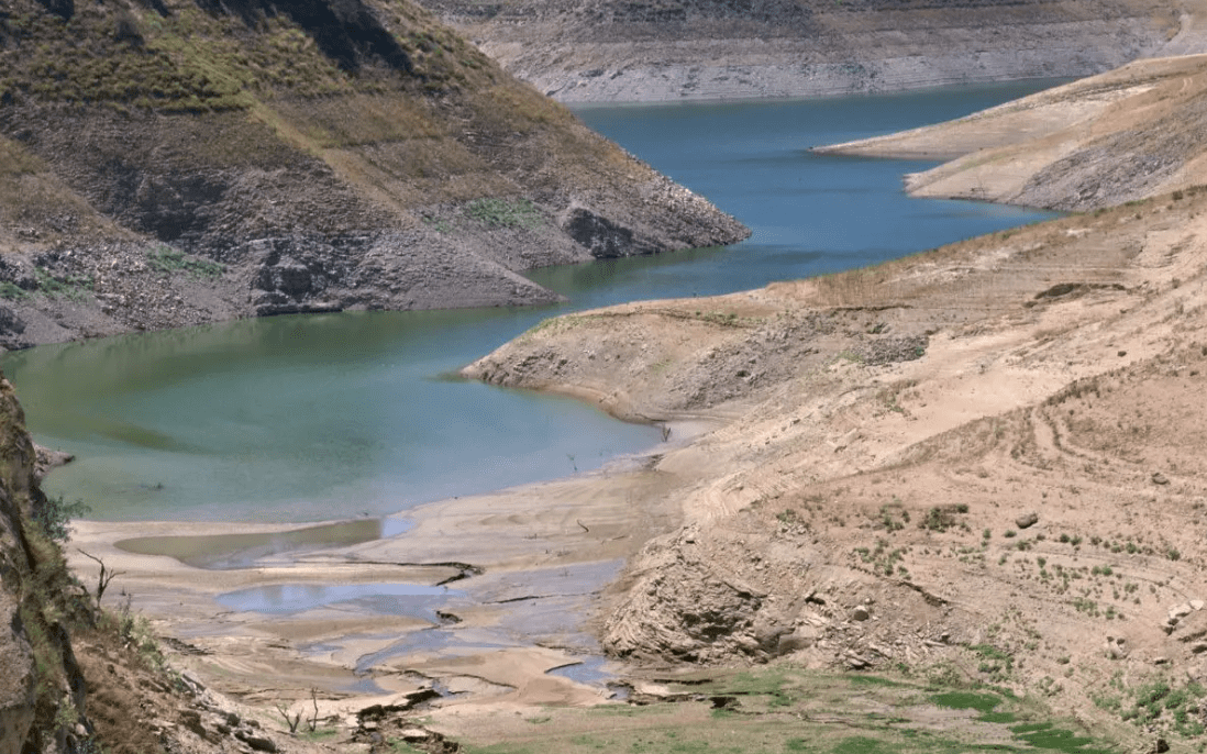 La mitad de los lagos más grandes del mundo se secan por el humano