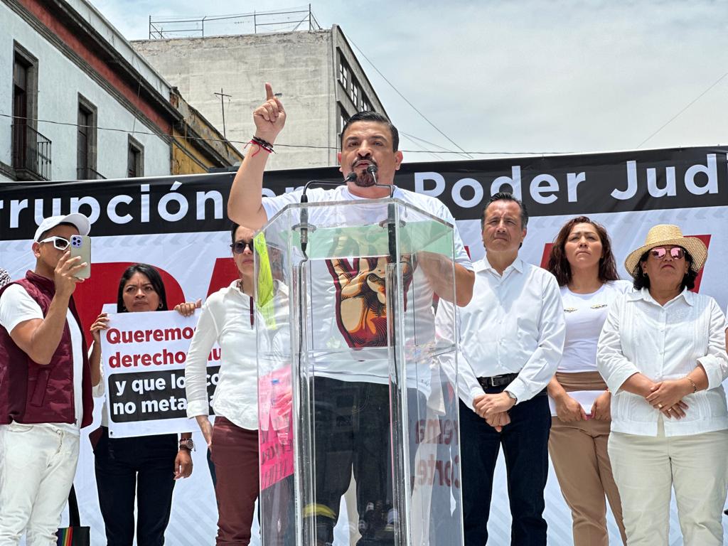 Ejercer la justicia y velar por la Constitución, siempre pensando en el pueblo: Gómez Cazarín