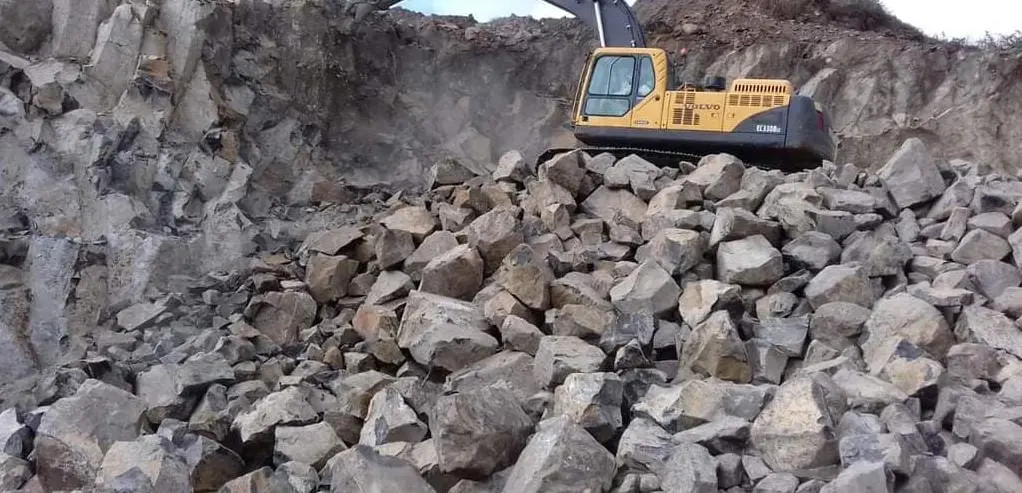 Sedema clausuró 3 minas de piedra en Coatepec, Perote y Altotonga