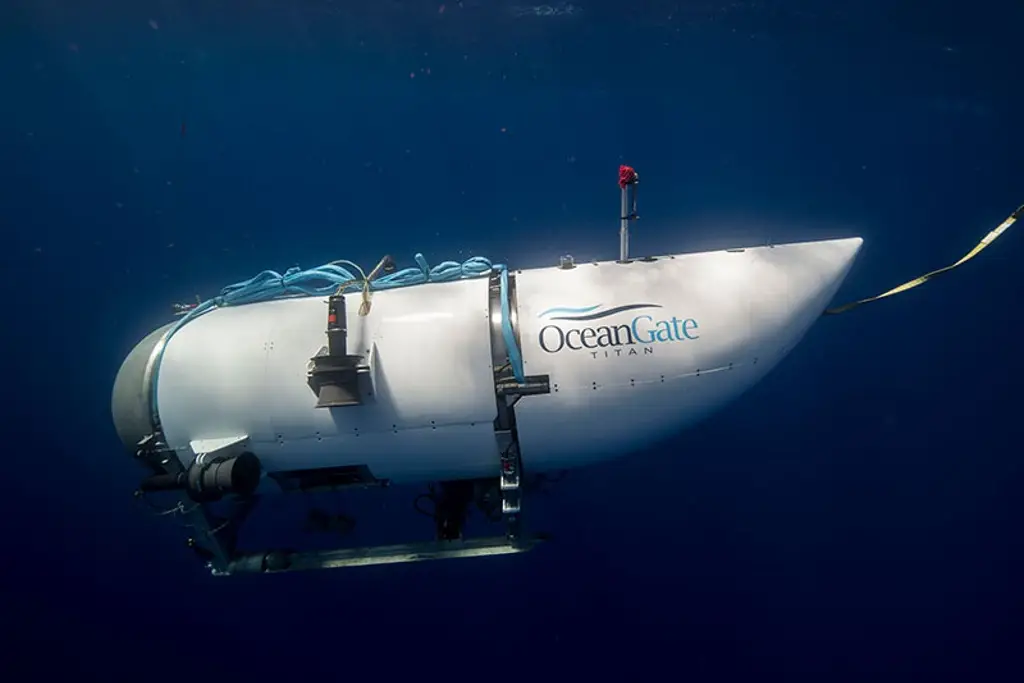 Francia envía robot subacuático para buscar submarino desaparecido en el Atlántico