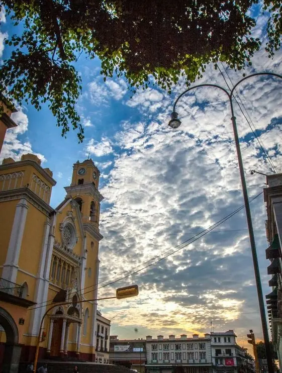 Incrementa la temperatura en Veracruz, posibles lluvias por la tarde