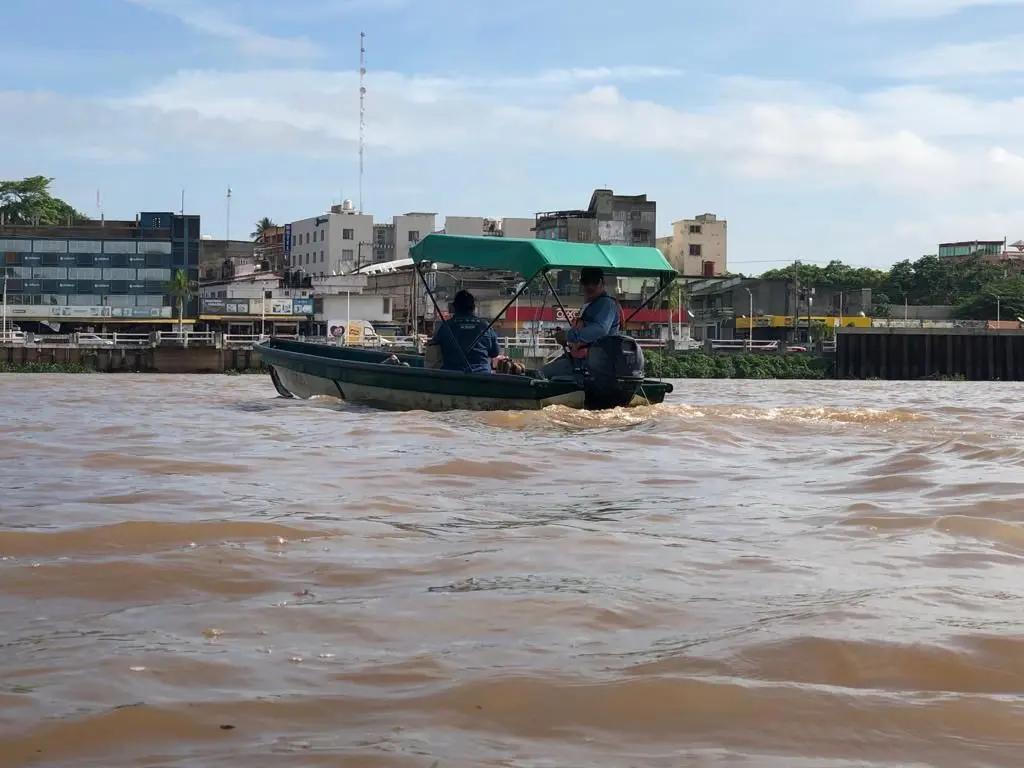 Se intensifica huracán Adrián y dejaría daños en el sur de Veracruz