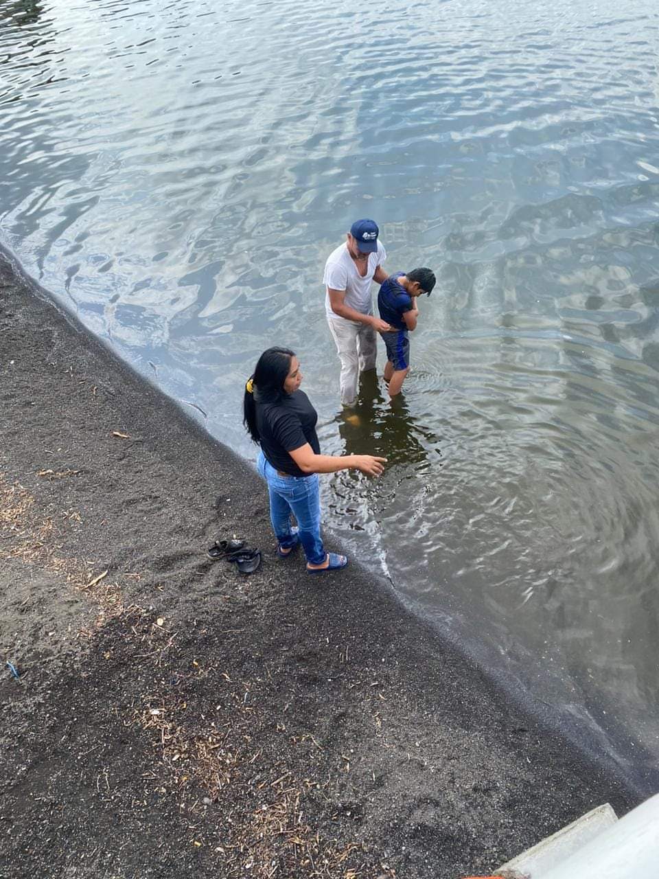 Niño a punto de ahogarse en Catemaco