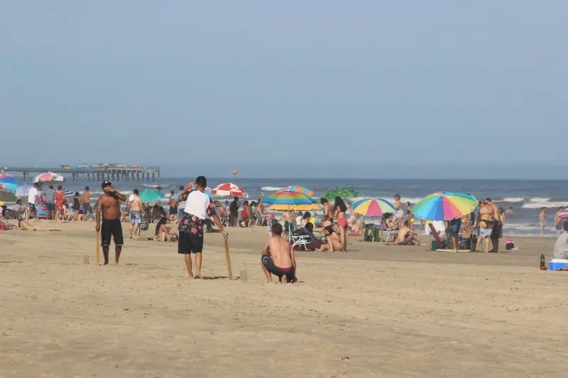 Calor por el día con probabilidad de lloviznas durante la noche este miércoles en Veracruz