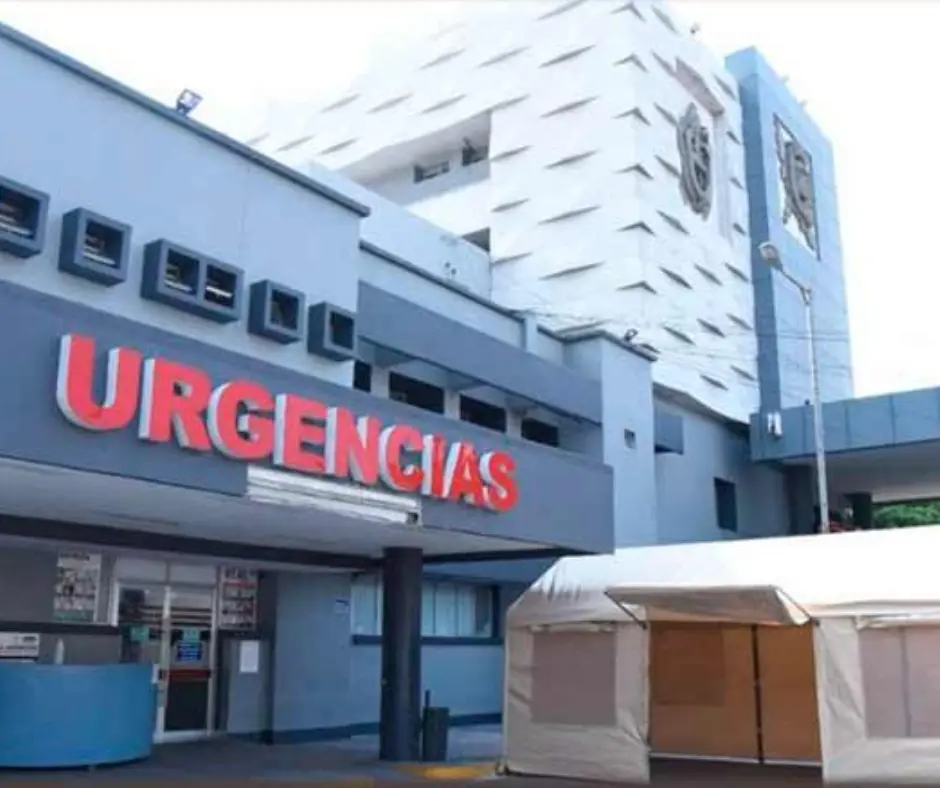 Mueble cae sobre enfermera y la lesiona en el Hospital Regional de Veracruz