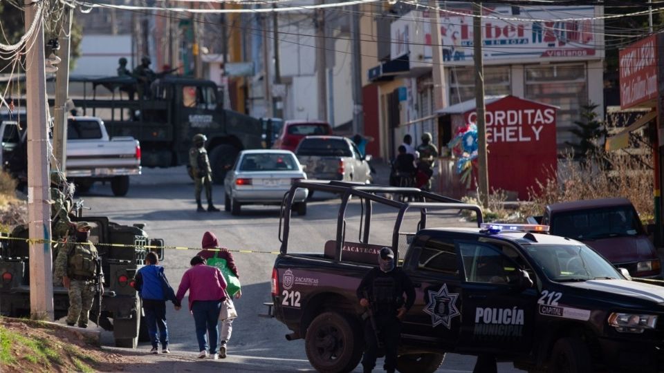 Asesin4n a mujer en expendio de cervezas en Zacatecas, le dispararon a quemarropa