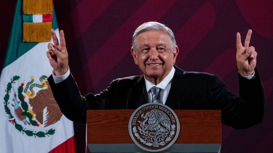 AMLO celebra el aumento de ingresos en los hogares de México: «Estoy como pavo real»