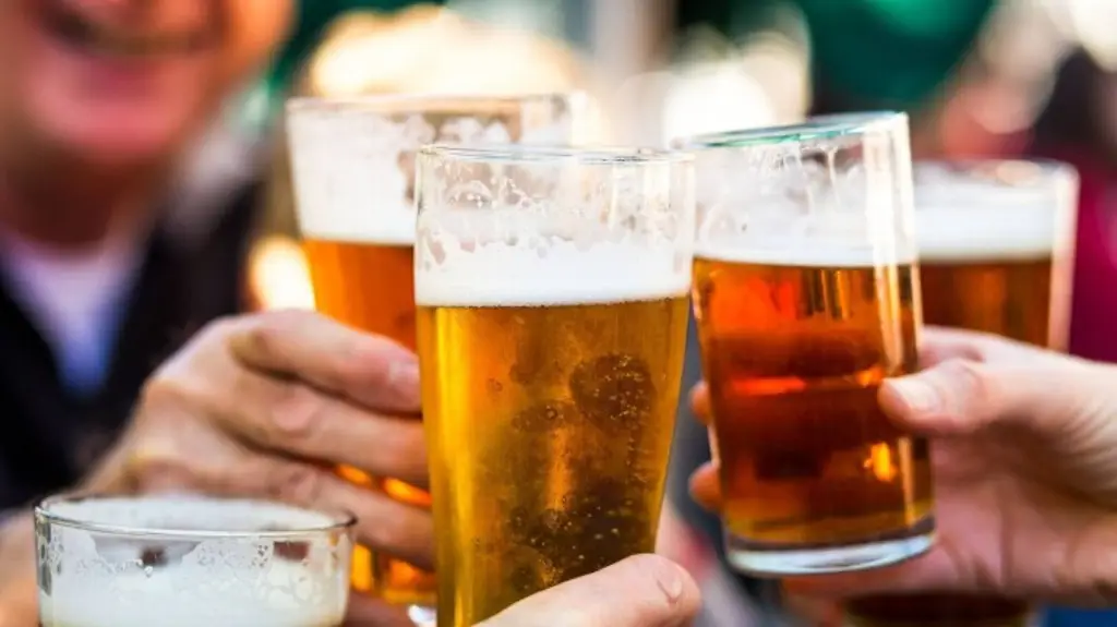 Hoy es Día Internacional de la Cerveza, la bebida alcohólica más consumida del mundo