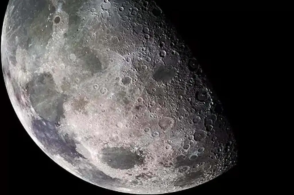 El explorador de la misión espacial india sale a recorrer la cara inexplorada de la Luna