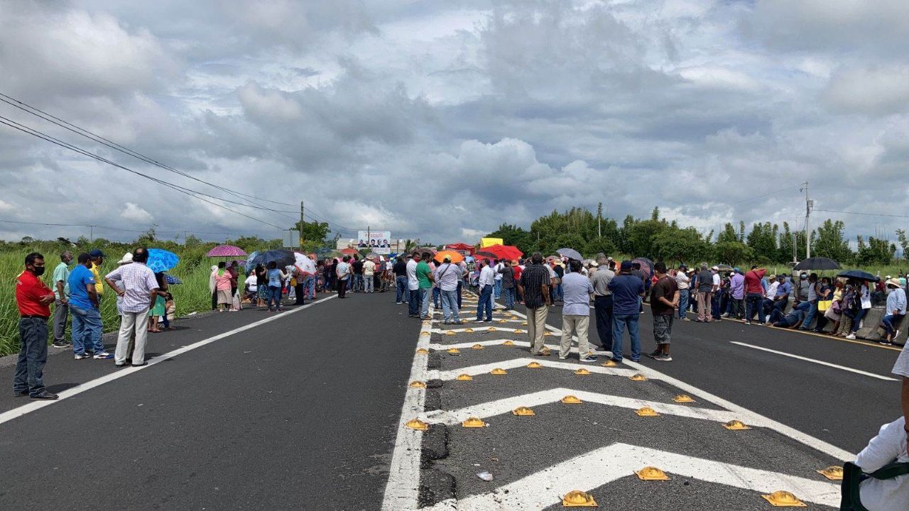 Liberan carretera Veracruz – Paso de Ovejas tras 24 horas de bloqueo