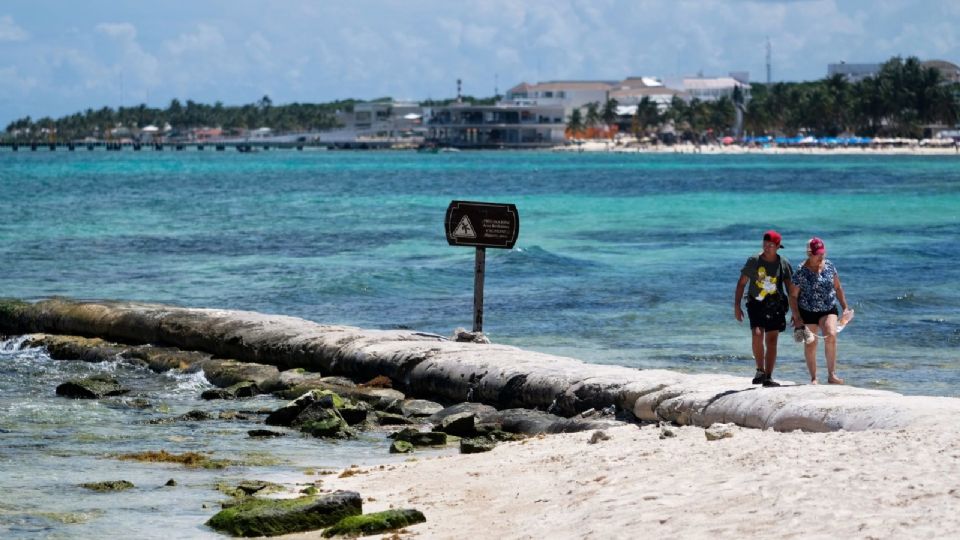 Abuelito muer3 ahogado en playas de Puerto Escondido: convulsionó en el mar y nadie lo notó