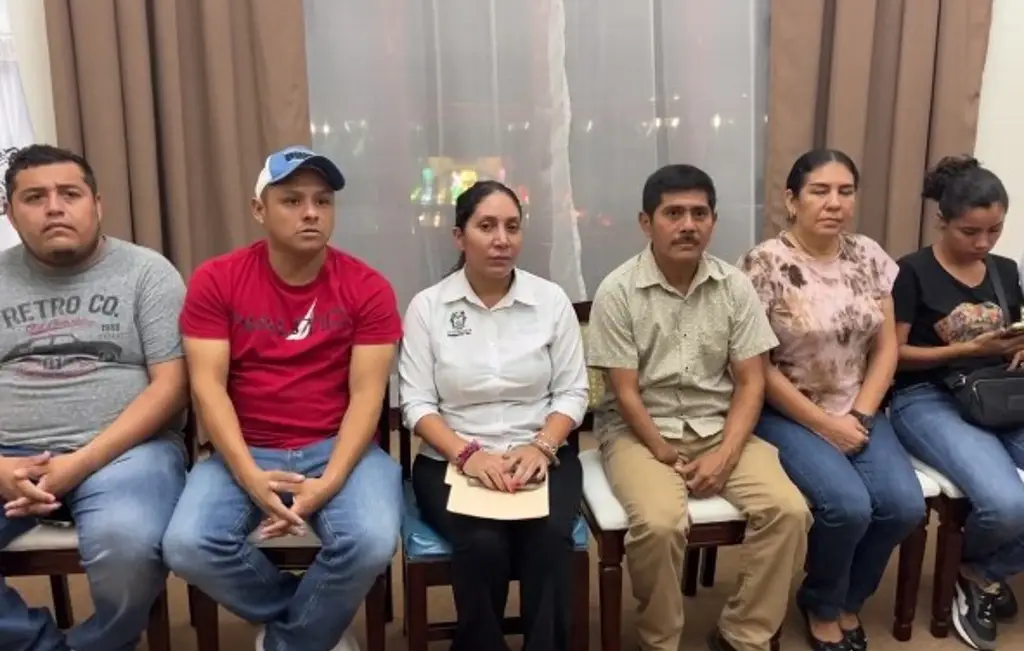 Retienen al secretario y director de Obras públicas de Acayucan, Veracruz