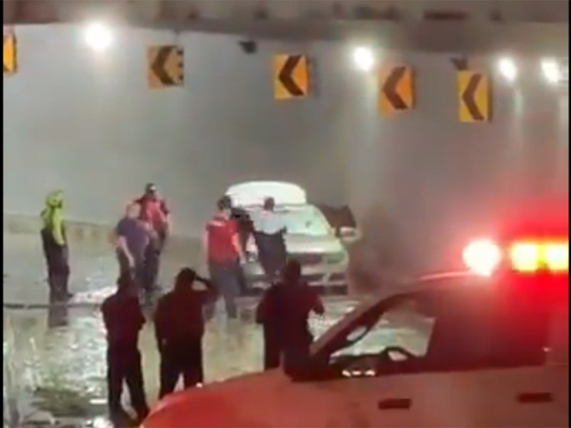 Enfermera y paciente mueren ahogados en inundación por lluvia de Guadalajara