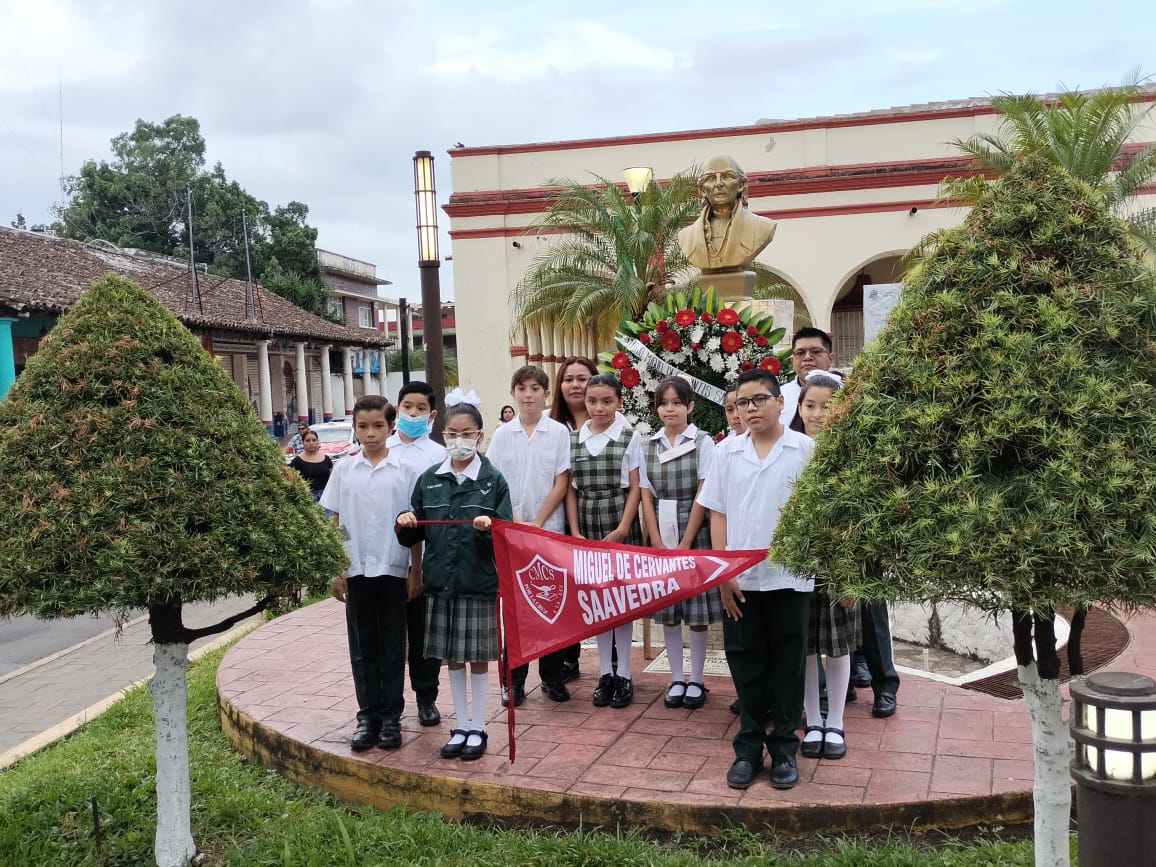 Guardia de honor a Don Miguel Hidalgo y Costilla