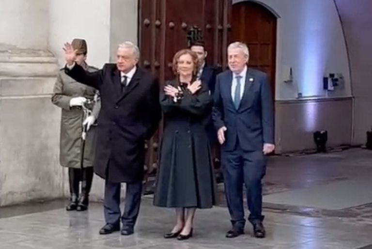 AMLO asiste a la conmemoración por los 50 años del golpe de Estado en Chile en el Palacio de La Moneda