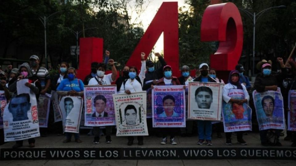 AMLO: padres de normalistas rechazaron informe sobre caso Ayotzinapa: «Yo no voy a mentir»