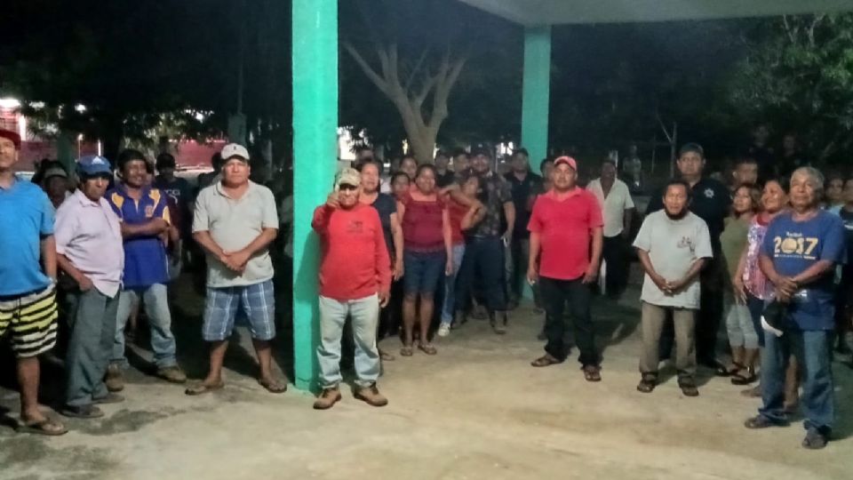 Alcaldesa deja plantados a indígenas en Oaxaca: secuestr4n a 6 funcionarios como represalia