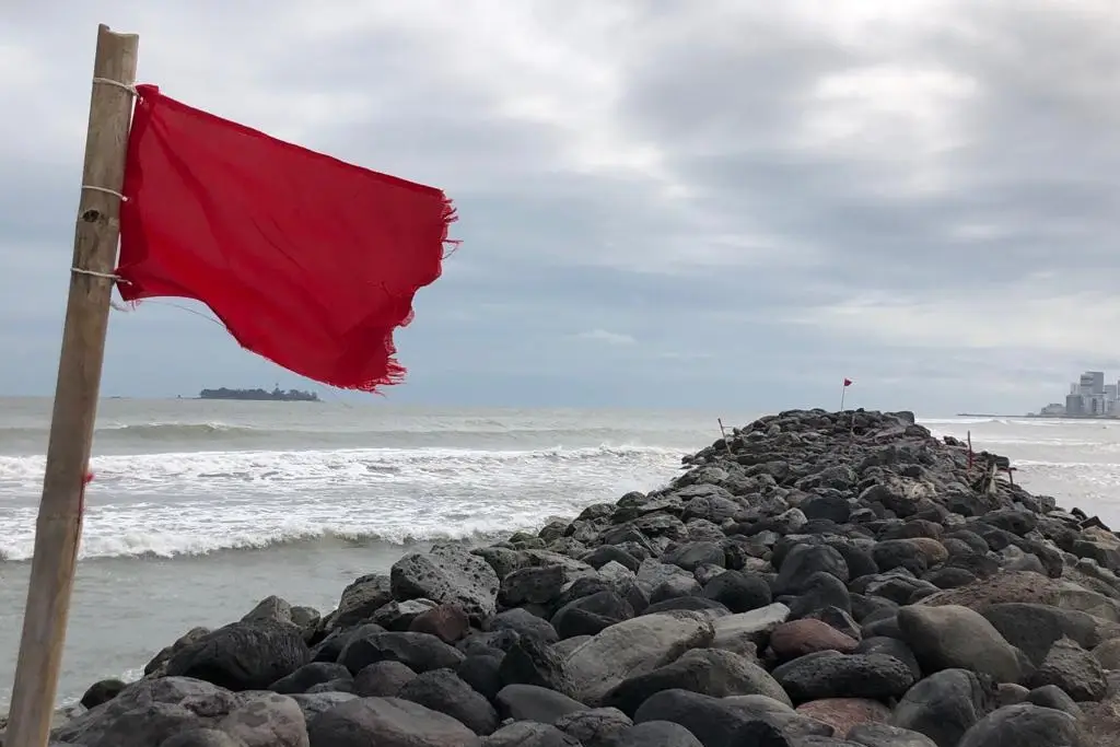 Habrá bandera roja en playas por norte en Veracruz