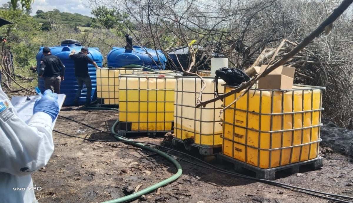 Decomisan casi 18 mil litros de combustible robado en Degollado, Jalisco