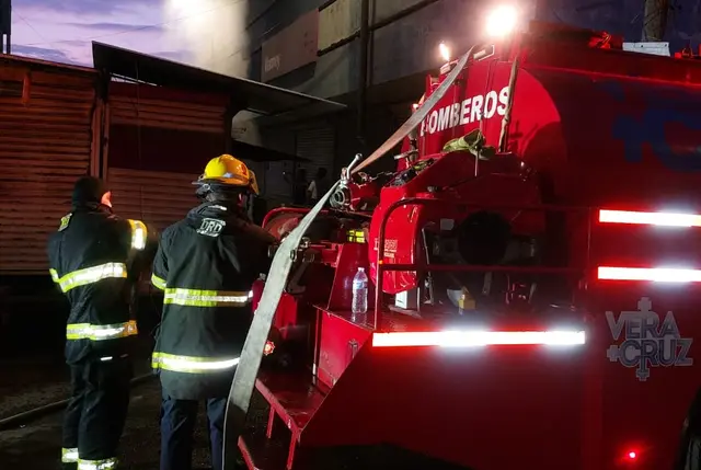 Incendio en la zona de mercados de Veracruz