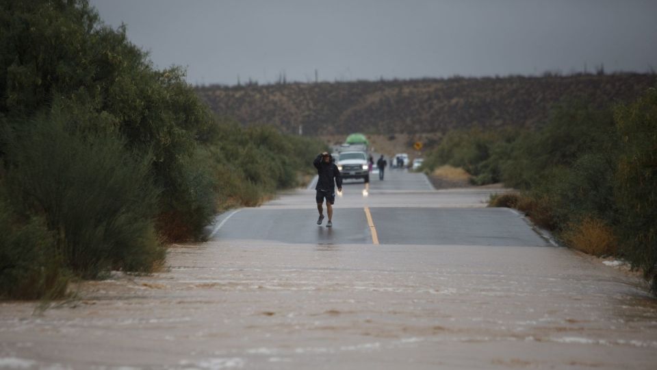 El huracán «Lidia» se degrada a categoría 2, pero sigue causando daños en diferentes estados