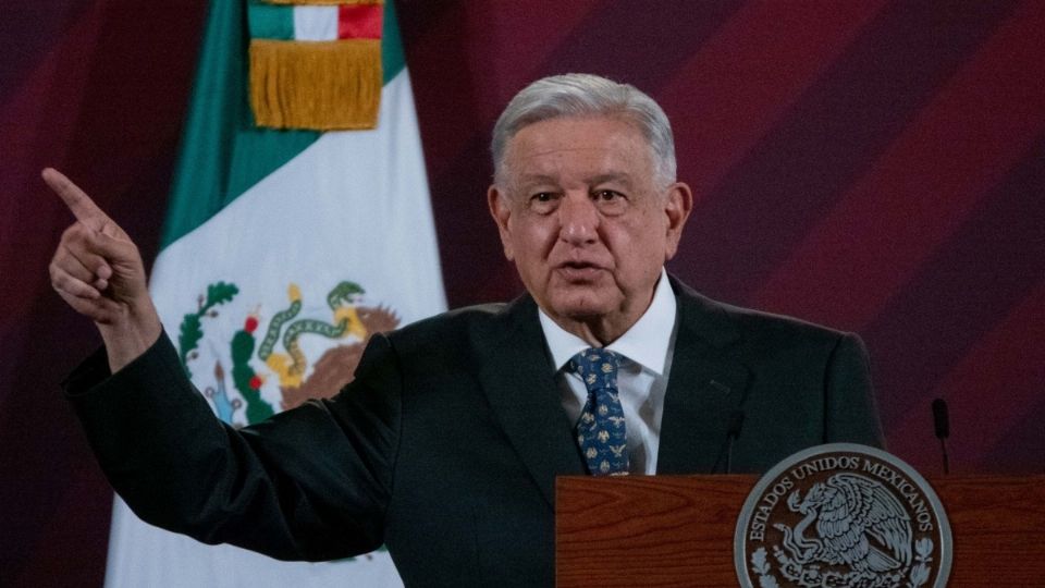 AMLO: Huracán Otis pega duro a Guerrero, por el momento no hay pérdidas humanas, pero sí daños materiales