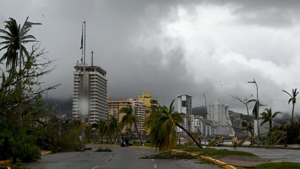 Esta noche, 7 de 10 casas en Acapulco tendrán luz; la CFE espera restablecer el servicio al 100% en unos días