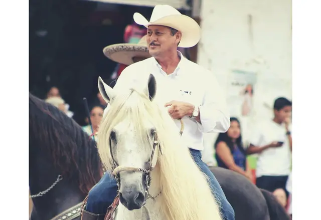 Wilman Monje: político de MC, agricultor y aficionado a los caballos