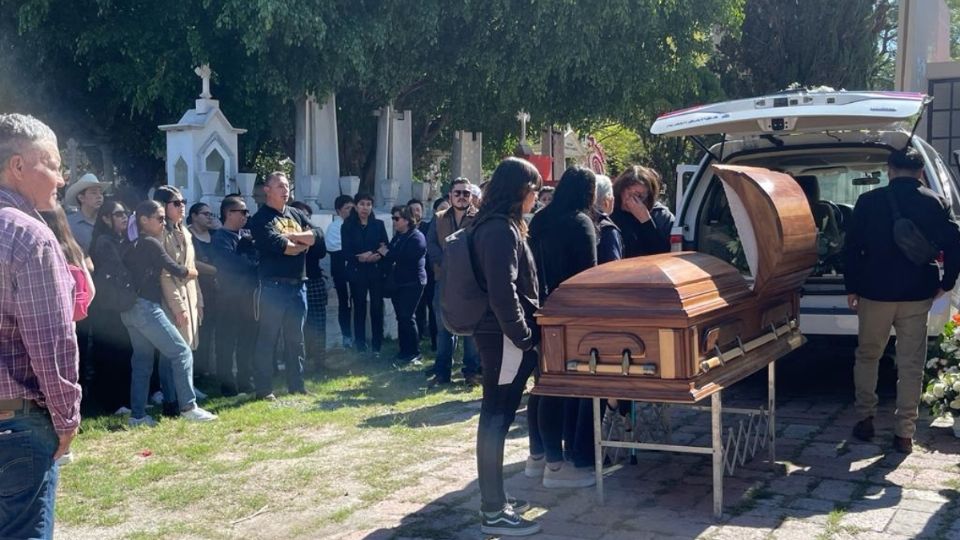 Salvatierra está luto: el dolor y el miedo destaca en los funerales de las víctimas de la masacre en Guanajuato