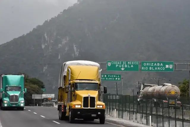 ¡Precaución! Aumenta tráfico en carreteras de Veracruz por Navidad