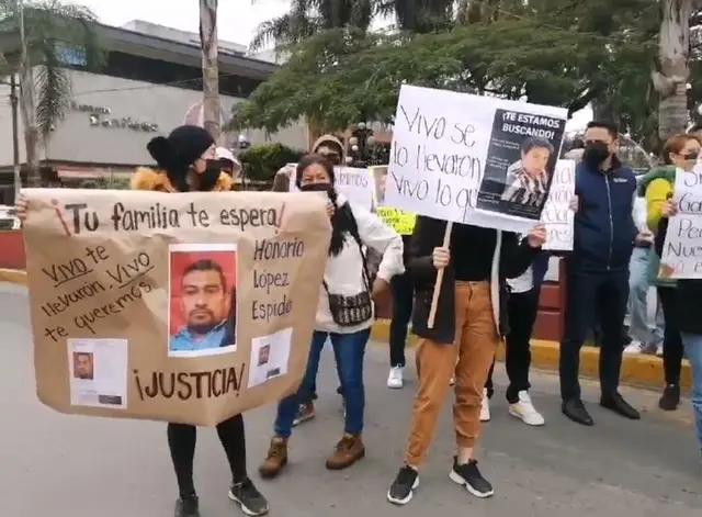 Tras detención de director de Tránsito, familias protestan en Mendoza