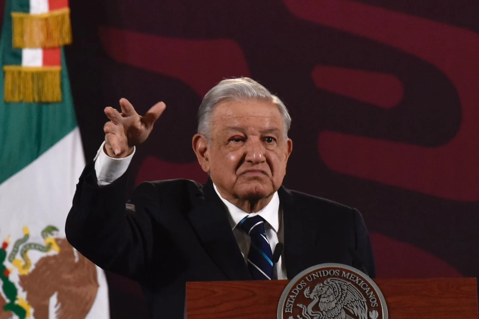 AMLO responde a Slim ante señalamiento de que militares están en «demasiadas cosas»