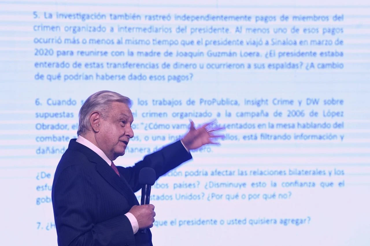 AMLO adelanta que New York Times prepara reportaje de financiamiento del narco a su campaña de 2018