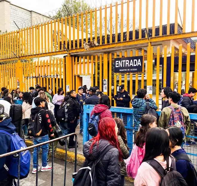 Becas han logrado reducir el abandono escolar en educación media-superior