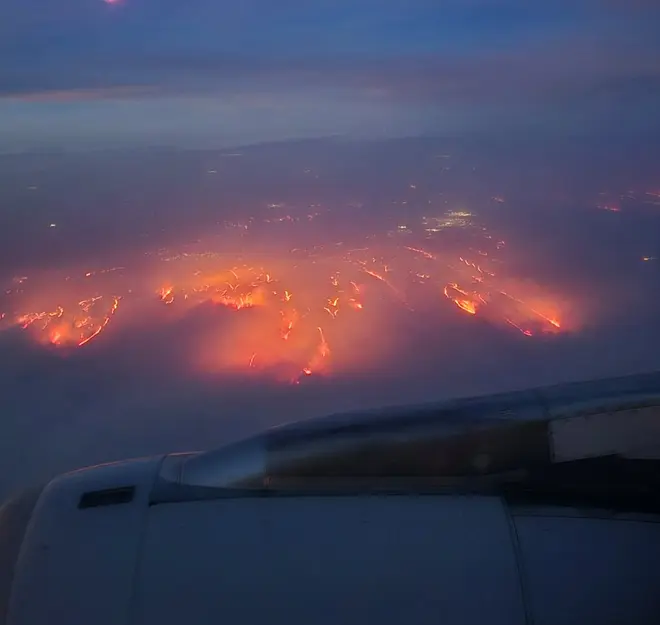 Incendios forestales afectan al norte de Texas; paralizan fábrica de armamento nuclear