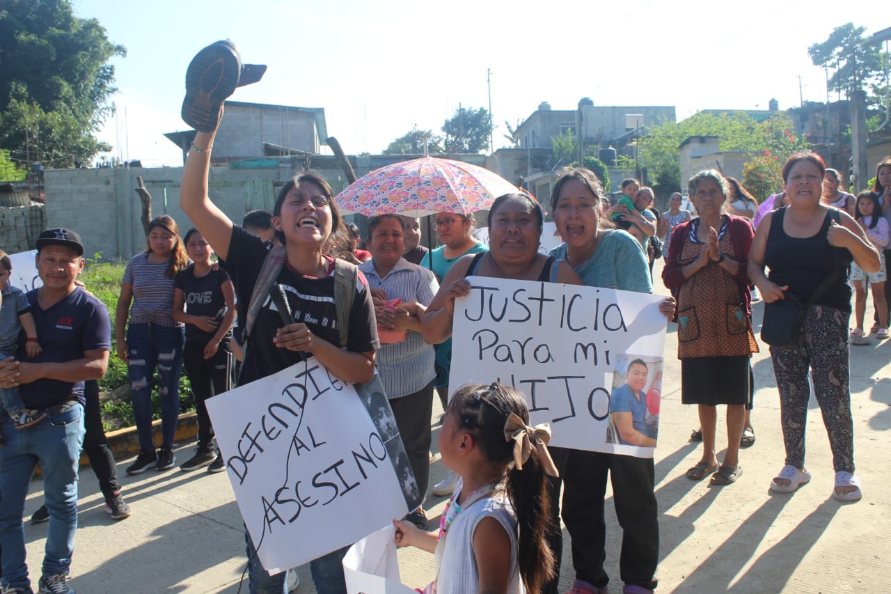 Marchan por joven asesinado en Ixhuatlán del Café