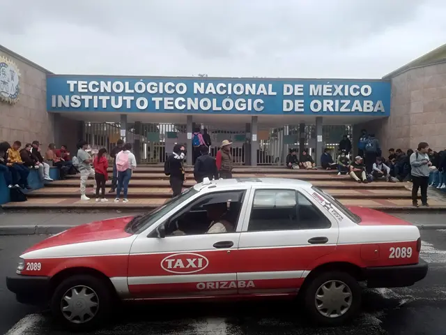 Alumnos toman el Tecnológico de Orizaba