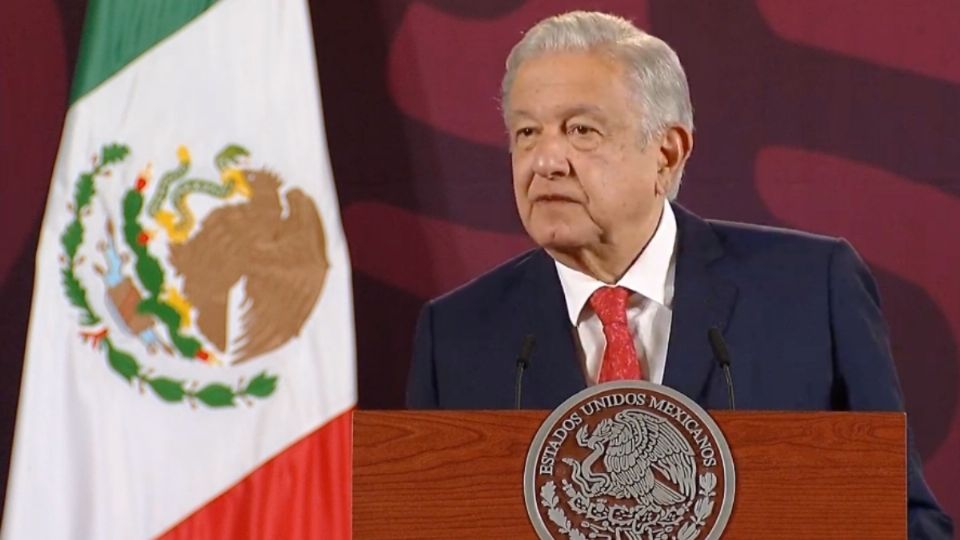 AMLO defiende paquete de reformas: «sigue el afán privatizador, hay que reformar la Constitución”