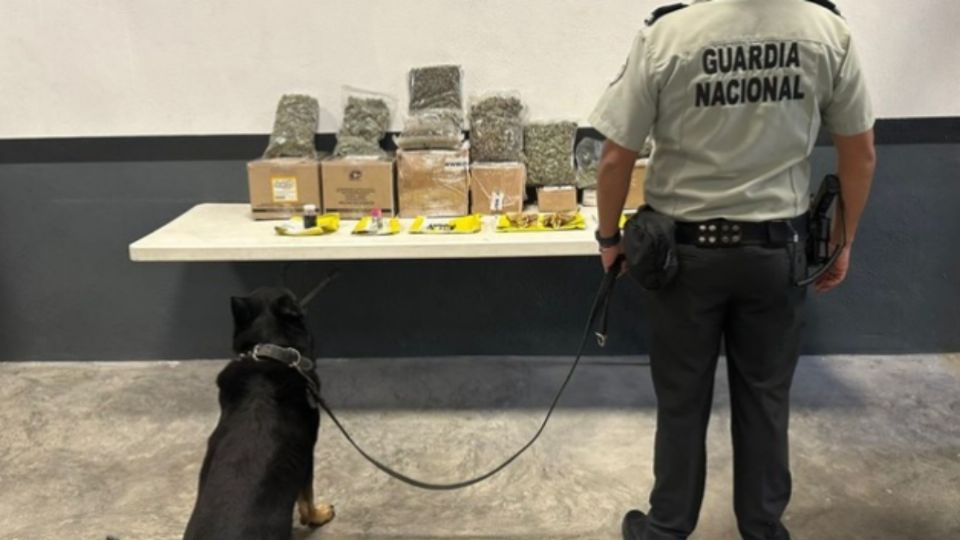 Abandonan maleta con 13 kilos de cristal en Nuevo León