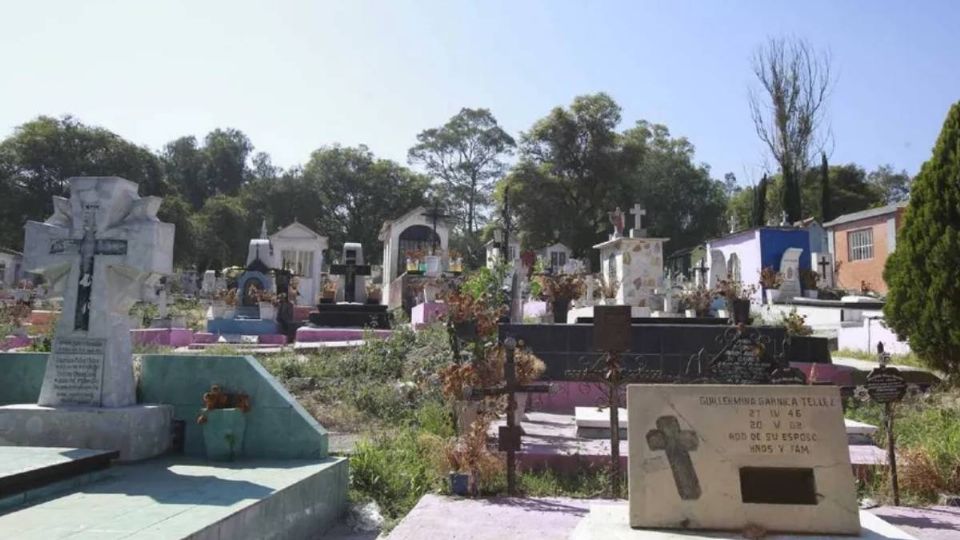 Roban cuerpo de niña de 4 años de panteón de Cuautepec; su madre había ido a llevarle flores