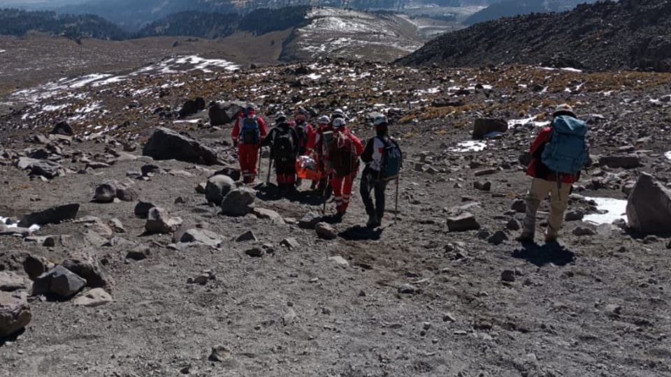 Pico de Orizaba: dos personas muertas y una expedición fallida, los informes en la búsqueda por el último alpinista