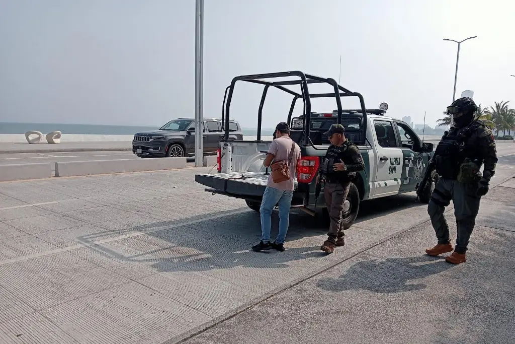 Activan operativo tras balacera en Plaza Américas de Boca del Río