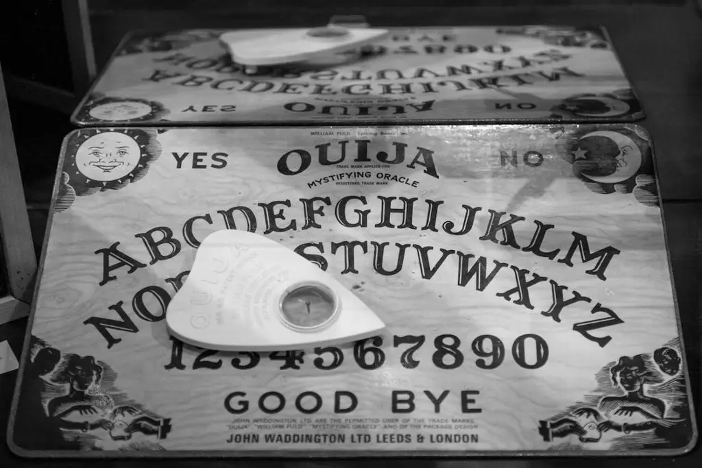 Alumnos de primaria pierden el conocimiento mientras jugaban ouija