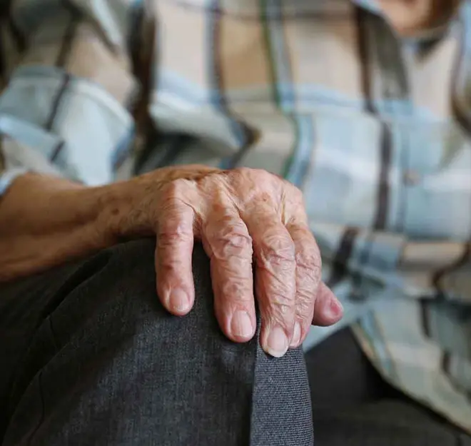 Abuelito mudo muere tras ser olvidado en tina de hidromasaje con agua casi hirviendo